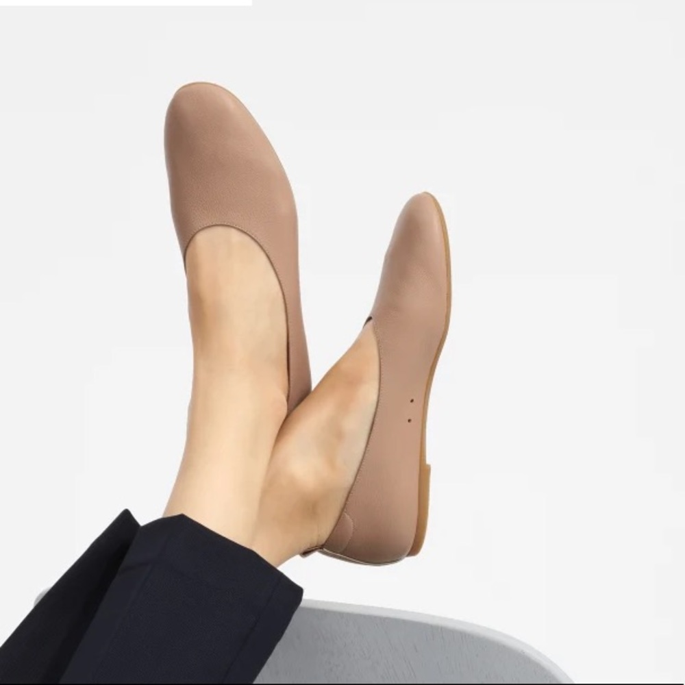 🌵EVERLANE Day Glove Tan Flats Size 9